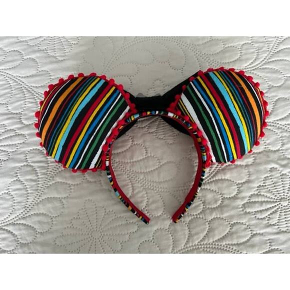 Disney Animal Kingdom Elephant Handmade Minnie Ears - Picture 2 of 5